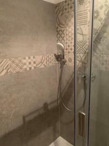 A bathroom at Off mode - Erdei faház a tóparton