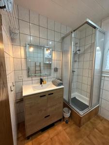 Kúpeľňa v ubytovaní Maison de vacances avec amarre