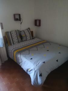 Posteľ alebo postele v izbe v ubytovaní Studio avec balcon et climatisation