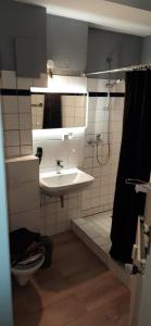 Koupelna v ubytování Kappeln Zentrum Möwennest