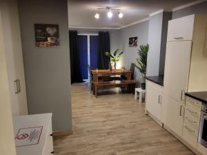 Kuchyň nebo kuchyňský kout v ubytování Kappeln Zentrum Möwennest