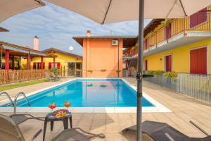 Basen w obiekcie Appartamenti Villa Campo Rosso lub w pobliżu