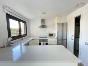 Kuchyňa alebo kuchynka v ubytovaní Villa Bali 3034