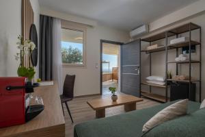 Kuchyň nebo kuchyňský kout v ubytování Casa Panorama Adults Only