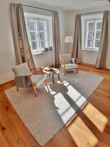Posedenie v ubytovaní Maria Theresia Berghaus Apartments