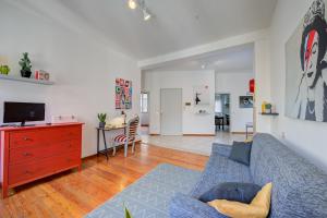 A kitchen or kitchenette at Casa Rachele Stresa Center - Happy Rentals