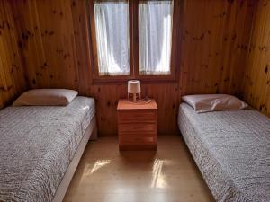 Posteľ alebo postele v izbe v ubytovaní Bungalow con piscina cerca de la playa de Torre del Mar Ideal familias
