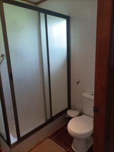Ένα μπάνιο στο Cabañas MANA NUI INN
