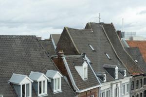 Uma vista geral de Maastricht ou a vista da cidade a partir do hotel