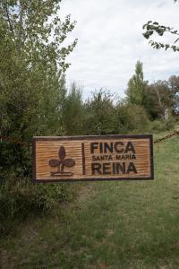 a sign that reads firetera santa marina reina at SANTA MARIA REINA in San Rafael