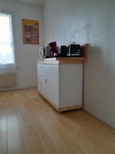 Zdjęcie z galerii obiektu CHEZ CHRYSTEL ET PIERRE appartement au calme à 10mn de la mer, place de parking privée dans la résidence w Béziers +5 zdjęć