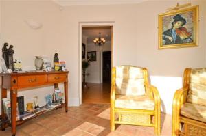 Istumisnurk majutusasutuses Claremount House B&B