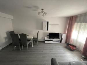 Telewizja i/lub zestaw kina domowego w obiekcie Como en casa en el centro de Torrejón