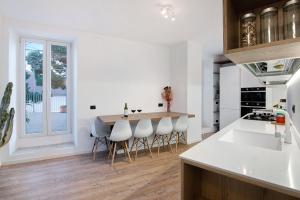 Dapur atau dapur kecil di Casa Glicine +24 gambar