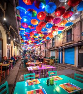 A restaurant or other place to eat at The Civita Apt Town Center