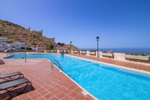 Bazén v ubytování Mirador Balcon del Atlantico y piscina privada nebo v jeho okolí