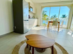 Photo de la galerie de l'établissement 2 pièces luxe residence Le Flamboyant, à Baie Nettlé