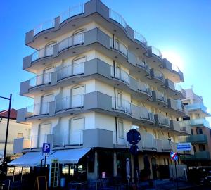 Budova, kde se aparthotel nachází