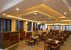 Restaurace v ubytování Lazo Eucy Paradise ,Kodaikanal