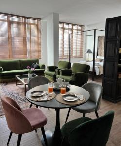 Istumisnurk majutusasutuses Alèa Rooms