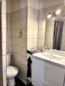 Zdjęcie z galerii obiektu Studio de charme au coeur de Valréas w mieście Valréas