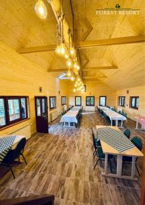Restaurace v ubytování Forest Resort