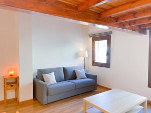 Χώρος καθιστικού στο Elegante Ático Encamp - FREE Parking Wifi SmartTv - Con altillo y 2 baños completos! l by BonesVacances
