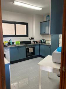 Fotografie z fotogalerie ubytování Espacioso apartamento de dos dormitorios en Mijas v destinaci Mijas