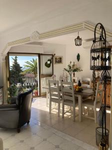 Fotografie z fotogalerie ubytování Espacioso apartamento de dos dormitorios en Mijas v destinaci Mijas