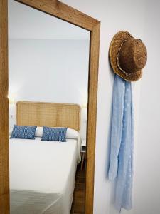 Posteľ alebo postele v izbe v ubytovaní Villa Horacia - Playa de la Jara con Piscina
