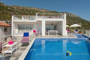 Bazén v ubytování Villa Kalkan Charm halal villa nebo v jeho okolí