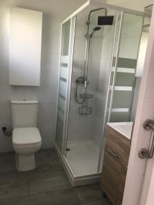 Koupelna v ubytování Piso Los Pacos + 6 fotografií