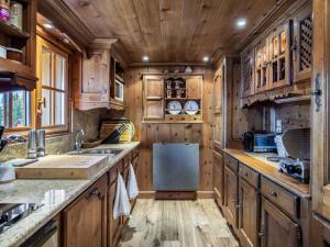 Chalet Saint-Bon-Tarentaise, 6 pieces, 8 personnes - FR-1-564-85
