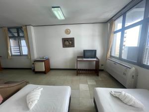 TV a/nebo společenská místnost v ubytování Residence inn + 39 fotografií