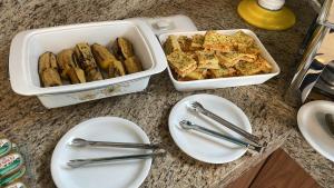 Φαγητό σε αυτό το ξενοδοχείο ή κάπου εκεί κοντά +33 φωτογραφίες