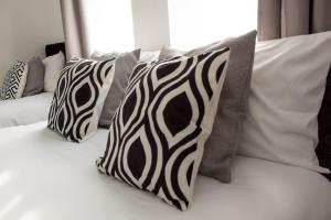 Gallery image of SHM Stays HS2 workers Great for long term stays & Short Stays, 15 min drive to City Centre & Airport 2 min walk to Shops and Train Station in Birmingham +31 photos