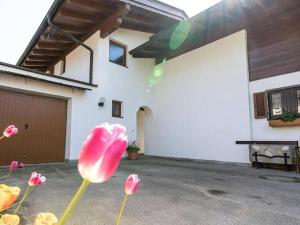 The building in which the holiday home is located