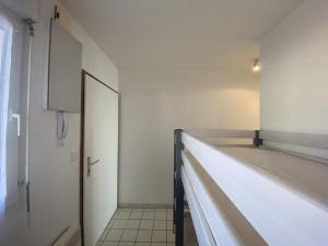 Posteľ alebo postele v izbe v ubytovaní Appartement 4 pers avec vue mer, face à la plage - FR-1-709-33