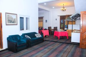 Posezení v ubytování King's Hill Hotel