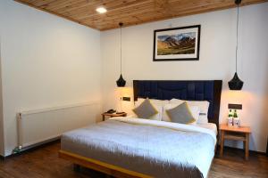 The Dunes Boutique Hotel客房内的一张或多张床位