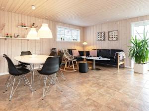 Φωτογραφία από το άλμπουμ του 7 person holiday home in Hals-By Traum σε Hals