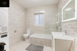 حمام في Stunning 3BR w/Country View Apartment in M'Scalak by 360 Estates