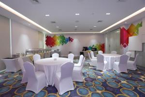 Restaurace v ubytování eStay Hotel