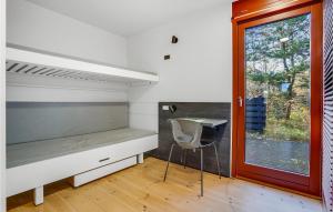 Fotografie z fotogalerie ubytování Lovely Home In Grenaa With Kitchen v destinaci Grena