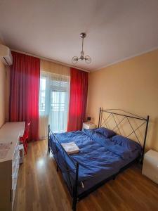 Voodi või voodid majutusasutuse Prishtina Center Hostel toas