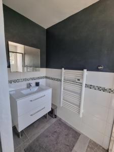 Kúpeľňa v ubytovaní VILLA GOLFE DE SAINT-TROPEZ