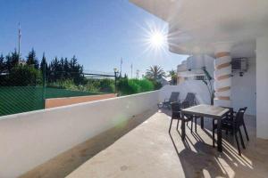 Fotografia z galérie ubytovania Gran terraza con piscina junto a Mijas Golf v destinácii Fuengirola