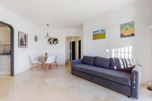 Fotografia z galérie ubytovania Gran terraza con piscina junto a Mijas Golf v destinácii Fuengirola