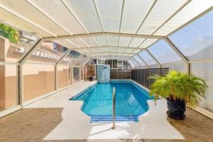 Fotografia z galérie ubytovania Gran terraza con piscina junto a Mijas Golf v destinácii Fuengirola