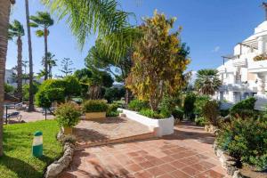 Fotografia z galérie ubytovania Gran terraza con piscina junto a Mijas Golf v destinácii Fuengirola
